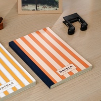 Carnet entièrement personnalisable à rayures avec pochette enveloppe, esthétique rétro