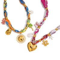 Ilona mode bijoux collier pour femmes écharpe Bandana collier avec breloques coloré soie tour de cou pendentif colliers