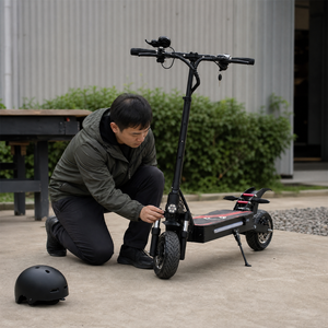 Trottinette Électrique Double Moteur Boyueda Q7 Pro 52V 3200W avec Batterie 19Ah, Vitesse 44 MPH, Idéale pour les Trajets sur Campus - Stock USA - Product Image 1