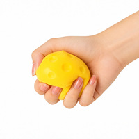 Weiches, Elastisches Käse-Quetschspielzeug aus TPR-Material mit Mehl-Füllung zur Stresslinderung und Angstabbau, Fidget-Spielzeug in Farbiger Verpackung