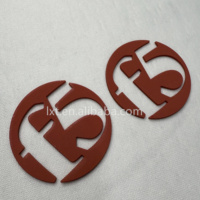 Étiquette en silicone 3D personnalisée, écologique, en relief, transfert thermique, rouleau, logo, moule, étiquette de marque de vêtements, conception d'étiquette de lettre