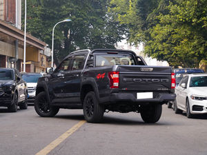 Camioneta Híbrida Diésel FOTON Mars 9 2.0T 8AT 4X4 Más Vendida, Foton Tunland V9 con Motor 2.0T y Tracción 4x4 - Product Image 5