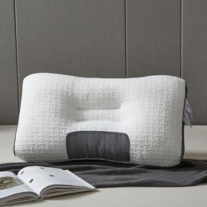 Bantal Leher Ergonomis Rajutan Katun dengan Pola Timbul - Bantal untuk Meredakan Nyeri Leher, Cocok Digunakan di Tempat Tidur. - Product Image 4