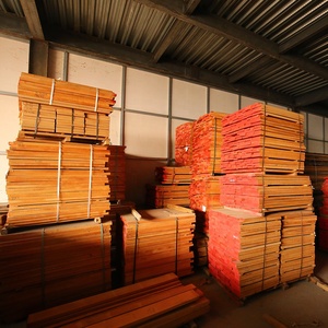 Usine En Gros <span class=keywords><strong>Chaise</strong></span> En <span class=keywords><strong>Bois</strong></span> Massif Empilable Croix <span class=keywords><strong>Chaise</strong></span> <span class=keywords><strong>De</strong></span> Bistro <span class=keywords><strong>Vintage</strong></span> Noyer Couleur Échelle Retour En <span class=keywords><strong>Bois</strong></span> <span class=keywords><strong>De</strong></span> Hêtre <span class=keywords><strong>Chaise</strong></span> <span class=keywords><strong>De</strong></span> Bistro - Product Image 3