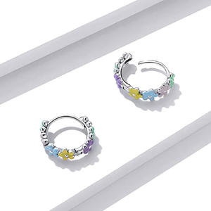 Pendientes de aro con flores coloridas para mujer, aleación de zinc, accesorios de joyería de moda, pendientes pequeños llamativos - Product Image 4