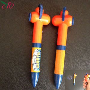 ปากกาโปรเจคเตอร์โลโก้แบบกำหนดเอง ไฟ LED ปากกาลูกลื่น วัสดุพลาสติกอเนกประสงค์ สำหรับของขวัญต้อนรับรถยนต์ ปากกาโปรเจคเตอร์ - Product Image 2