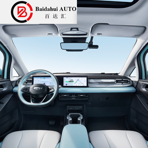 Voiture d'occasion 2024 Geely Geometry E Firefly, véhicule à énergie nouvelle d'occasion, 5 places, 350 km d'autonomie - Product Image 2