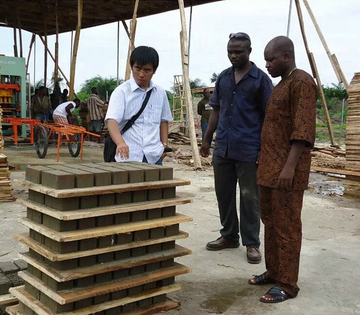 QT4-18 Автоматического Цемента машина по производству Бетонных блоков машина