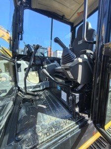 Mini-excavatrice Caterpillar Cat305.5 d'occasion en bon état, heures d'utilisation peu importantes, en vente. - Product Image 5
