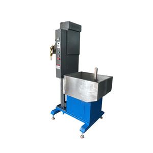 Nouvel élévateur à injection entièrement automatique pour l'emballage alimentaire, conception nouvelle et entièrement adaptée aux produits. - Product Image 3