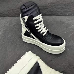 Chaussures de sport décontractées mi-mollet en cuir de haute qualité pour hommes et femmes, idéales pour l'extérieur - Marque Premium 2026 - Product Image 5