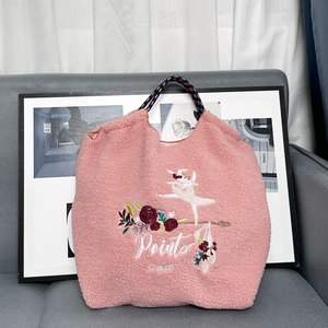 Invierno nueva tendencia bordado artesanía lindo suave cálido gran viaje <span class=keywords><strong>Cordero</strong></span> lana bolso <span class=keywords><strong>de</strong></span> mano para mujer - Product Image 6