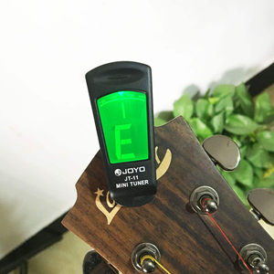 Joyo JT-11 耐用便携式吉他调音器 操纵杆控制 塑料ABS 大型背光液晶屏 可调节放大器 - Product Image 1