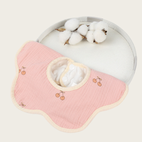 Nouveau Bavoirs Bébé en Mousseline Bavoirs Jetables en Coton Imperméable avec Fermeture à Bouton en Dentelle Motif Imprimé pour Garçons et Filles