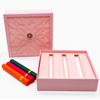 Boîte en carton rigide rose recyclable personnalisée certifiée ISO9001 pour l'emballage de gloss à lèvres, de rouge à lèvres et de cosmétiques