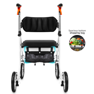 Deambulatore Compatto Pieghevole a 4 Ruote con Pedana Pieghevole per un'Organizzazione Salvaspazio - Product Image 1