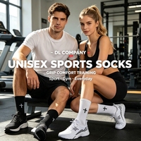 Vente en gros de 3 paires de chaussettes de football antidérapantes à motif croix biblique, en coton épais, pour l'entraînement des jeunes, avec logo personnalisé