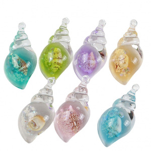 Breloques en forme de coquille de conque en acrylique rouge vif, brillent dans le noir, accessoires de bijoux à faire soi-même, pour téléphone, sac, boucles d'oreilles, pendentif, 8 pièces - Product Image 5
