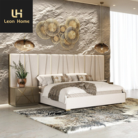 Neue Postmoderne Europäische Schlafzimmermöbel-Sets Luxuriöses Leder- oder Stoffdoppelbett Breites Kopfteil Weißes Lederbett in Kingsize