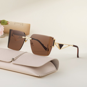 Nuevas gafas de sol sin marco para mujer, lentes de PC con protección UV400, color negro, diseño moderno, venta al por mayor transfronteriza - Product Image 2