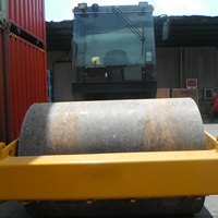 Compacteur vibrant à double tambour de haute qualité, marque chinoise de premier plan XD132, 13,2 tonnes, 98 kW, à vendre