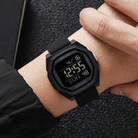 Montre de sport numérique LED étanche SKMEI 2495 pour homme, haute qualité, 5 ATM, vente en gros du fabricant, montre-bracelet électronique en vrac