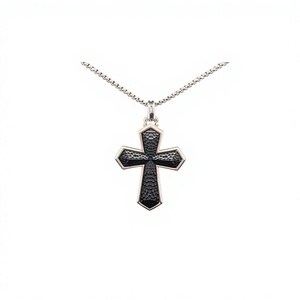 Colgante con Diseño de Cruz con Ojo de Tigre Rojo en Plata de Ley 925, Estilo Casual/Deportivo - Product Image 1