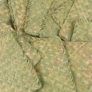 Tapis pour animaux de compagnie tissé à la main respectueux de l'environnement - Product Image 3