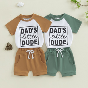 Ensemble deux pièces décontracté personnalisé pour garçon : <span class=keywords><strong>T</strong></span>-<span class=keywords><strong>shirt</strong></span> à manches courtes col rond avec motif lettres et short - Product Image 3