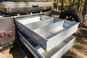 Remolques de Camper de carretera personalizados de lujo de buena calidad impermeable Van Box Caravan con cocina área de dormir para aventuras al aire libre - Product Image 2