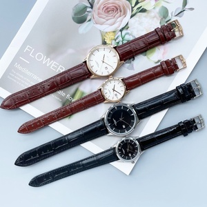 Montre de luxe haut de gamme, mouvement à quartz de précision, bracelet à dégagement rapide, étanche pour usage quotidien, affichage de la date - Product Image 2