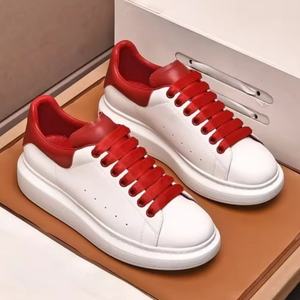 Zapatos de Diseñador de Alta Calidad, Zapatos de Skateboarding con Cuero Genuino, Zapatos de Tenis con Suela Gruesa para Invierno, para Hombre y Mujer - Product Image 1