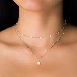 Vente chaude d'eau douce perle chaîne pendentif Double couche collier femme perle multicouche cou clavicule chaîne en gros