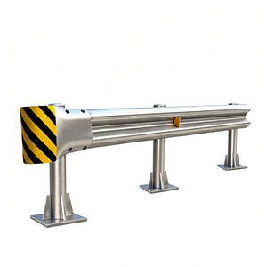 Barrière de sécurité en acier inoxydable avec bandes jaunes et noires, type M50, résistance aux impacts, galvanisée à chaud, non réfléchissante - Product Image 1