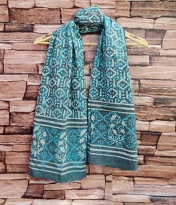 Étole en coton Mul Mul doux faite à la main, tissu respirant et écologique, dupatta pour femmes, mode ethnique traditionnelle et contemporaine - Product Image 4