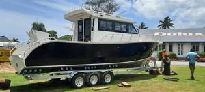 Bateau de pêche <span class=keywords><strong>en</strong></span> aluminium de 32 pieds pour le loisir et le style de vie, grand yacht de croisière avec cabine de repos, hublots et réservoir de carburant de 500 L - Product Image 3