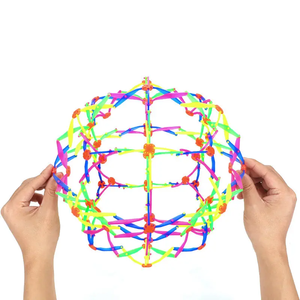 Juguete de Pelota Telescópica para Niños, Pelota Mágica Expandible de Plástico Multicolor, Pelota Arcoíris Promocional para Aliviar el Estrés - Product Image 5