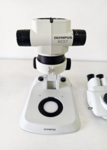 Microscope Olympus SZX7 de qualité supérieure, promotionnel, pour usage médical, trinoculaire et de laboratoire, au prix le plus bas - Product Image 3