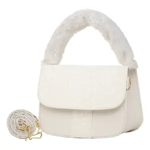 Sac à bandoulière de soirée Fana blanc à motif crocodile avec poignée en fausse fourrure et fermeture à rabat pour femme adulte - Product Image 1