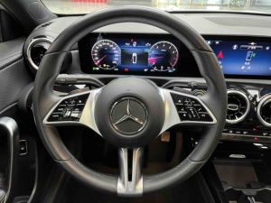 <span class=keywords><strong>Mercedes</strong></span>-<span class=keywords><strong>Benz</strong></span> Classe A 180 L d'occasion, berline 2023 - Product Image 2