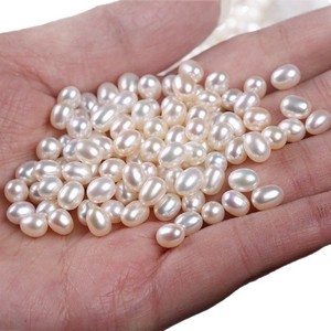 ไข่มุกน้ำจืดธรรมชาติทรงข้าว ขนาด 5-6 มม. สีขาว สำหรับทำต่างหู จี้ และเครื่องประดับ ขายส่ง - Product Image 4