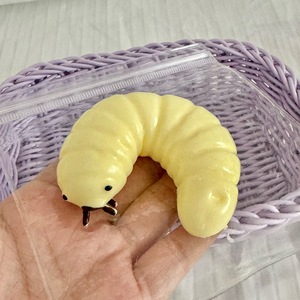 Juguete Blandito de Gusano de Pan, el Favorito de las Celebridades de Internet, Juguete Creativo para Bromas y Alivio del Estrés, Lindo Gadget Antiestrés - Product Image 3
