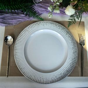 Assiettes de Présentation Rondes Blanches en Plastique de 13 Pouces avec <span class=keywords><strong>Bord</strong></span> Doré pour Mariages et Événements – Lot en Gros Or et Argent - Product Image 4
