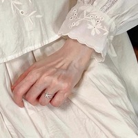 Anillo de Tungsteno Estilo Japonés-Coreano con Forma de Estrella de Mar para Mujer, Nuevo Diseño Minimalista de Dos Capas para el Dedo Índice, Sutilmente Lujoso
