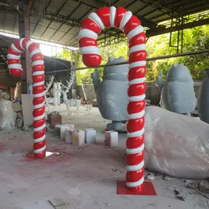 वाणिज्यिक प्रोजेक्टर बड़े कैंडी बेंत शिल्प शीसे रेशा मूर्ति खिलौने गांव गहने आउटडोर क्रिसमस की सजावट
