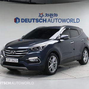 Hyundai Santa Fe 15 Diésel Automático SUV 2.0 CRDi AWD Eficiente en Consumo de Combustible 7 Plazas Familiar Listo para Exportación Vehículo para Viajes de Larga Distancia - Product Image 6