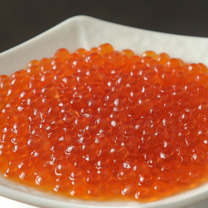 Huevas de salmón sazonado de la mejor calidad, huevos de huevas de pescado de <span class=keywords><strong>caviar</strong></span> rojo IKURA para restaurantes de sushi y exportación en todo el mundo - Product Image 1