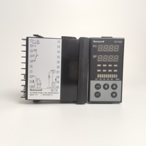 Contrôleurs numériques polyvalents Honeywell DC1020CR-30100B-E, pour brûleurs de chaudière - Product Image 4