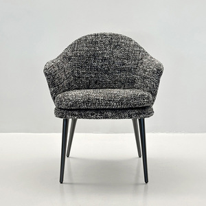 Silla de comedor premium de lino gris oscuro con patas de acero inoxidable antideslizantes, ideal para comedores de hoteles de 5 estrellas y para sentarse por largos períodos. - Product Image 2