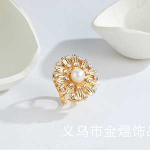 Jinhua Pearl Flower Scarf <b>Clip</b> Alloy Plated With Rhinestones For Garment Accessory - Product Image 2